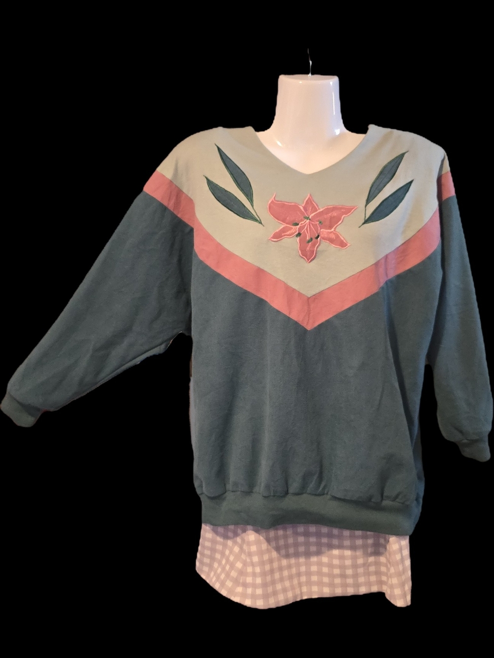 Vintage 90s V-Neck Floral Chevron Sweatshirt in Teal and Pink